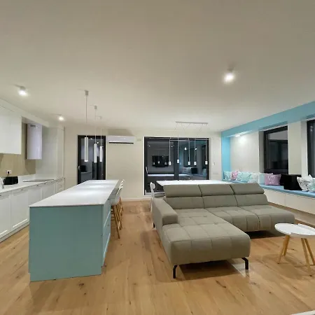 Luxury Located Near Iulius Mall. דירה